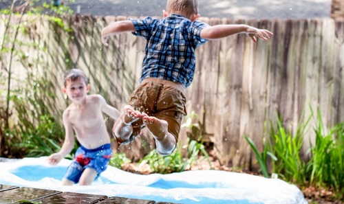 31 EXPERT Trampoline Safety Tips (to protect your child)